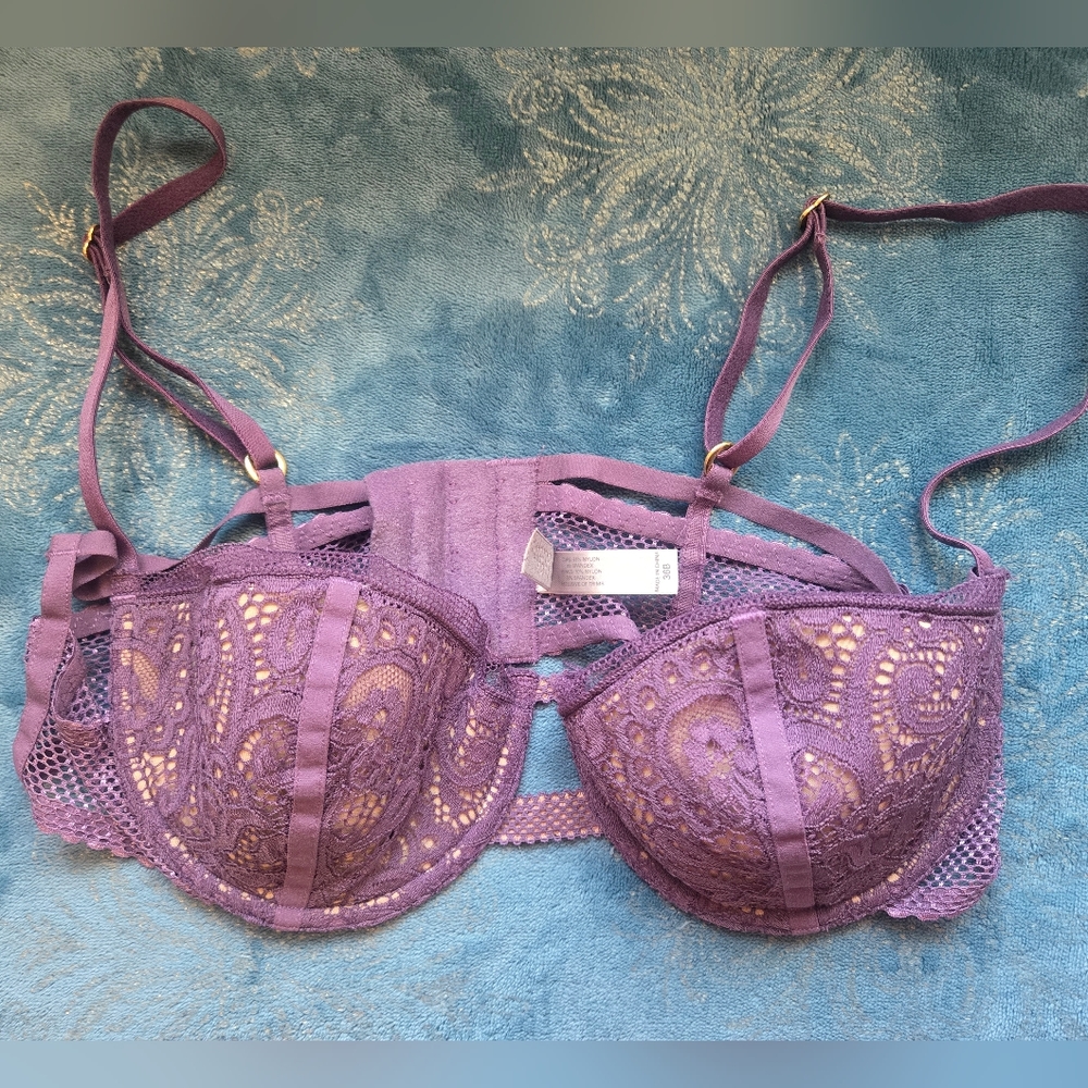 Victoria's Secret Balconette Bra 36B NWOT